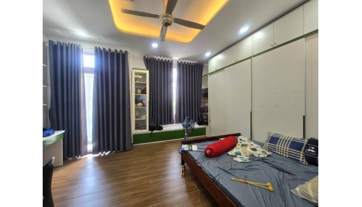 Bán Nhà 3 Tầng Mới Đẹp Hẻm Xe Hơi 56m2_5.3*10.5 Gần Vincom Lê Văn Việt  Chỉ 6.3 tỷ Hiếm Có